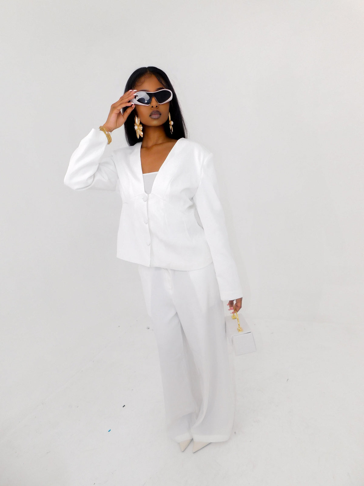 White Kreyln Suit
