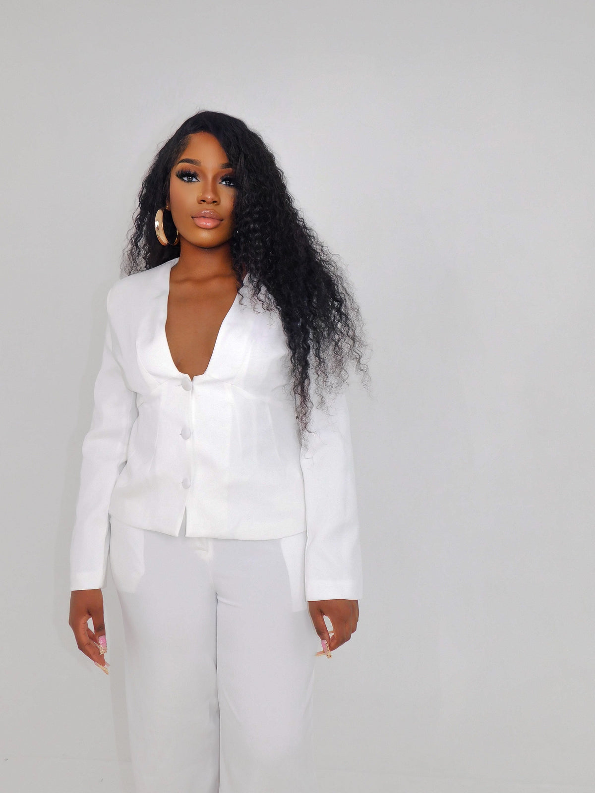 White Kreyln Suit